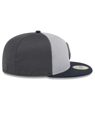 Мужская серая / темно-синяя шляпа New Era Atlanta Braves 2025 для тренировок по бейсболке 59-го размера, приталенная шляпа