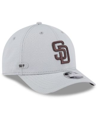 New Era - Men's Gray San Diego Padres 2025 MLB Clubhouse 9FORTY M-Crown Adjustable Hat