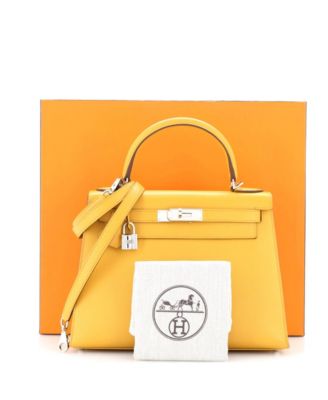 Сумка HERMES Kelly 28, бывшая в употреблении, желтого цвета из Эпсома с палладиевой фурнитурой