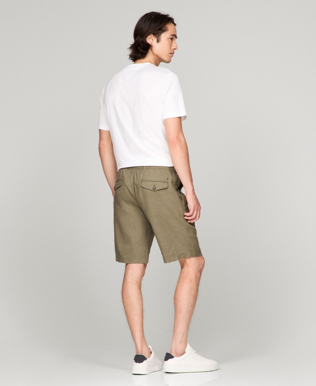 TOMMY HILFIGER MEN'S RELAXED-FIT LINEN SHORTS 