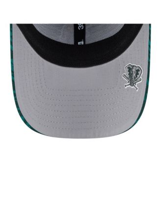 Мужская кепка New Era Green Athletics 2025 MLB Clubhouse 39THIRTY Flex