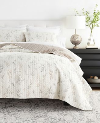 Watercolor Leaves and Stripe Reversible 2-Pc. Lightweight Quilt Set, Twin/Twin XL