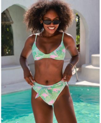 Женская модель Kenny Flowers с более широким охватом и завязкой на талии снизу