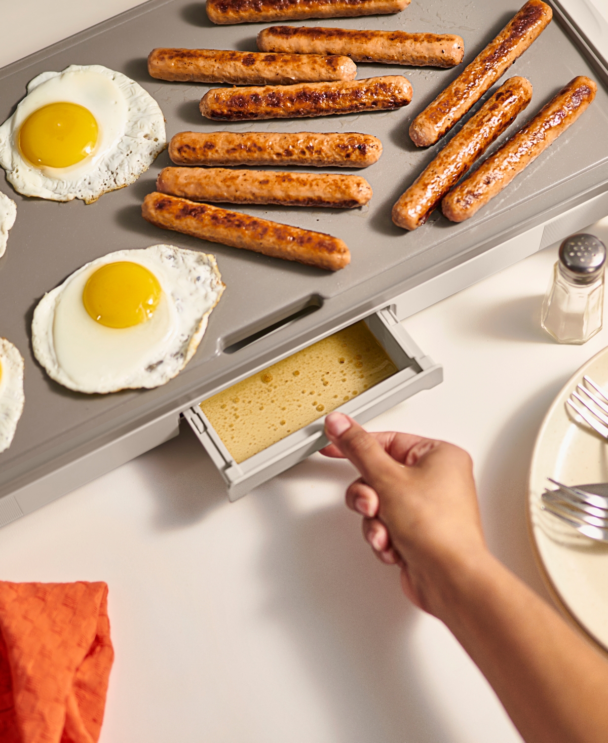 Bella 10" X 20" Electric Griddle In Oatmilk