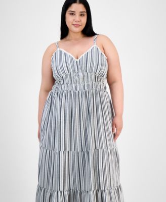 Модное многоуровневое макси-платье Madden Girl модного размера плюс со складками