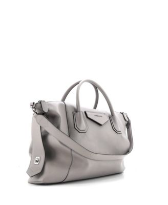 Бывшая в употреблении кожаная сумка Givenchy Medium Antigona из мягкой кожи