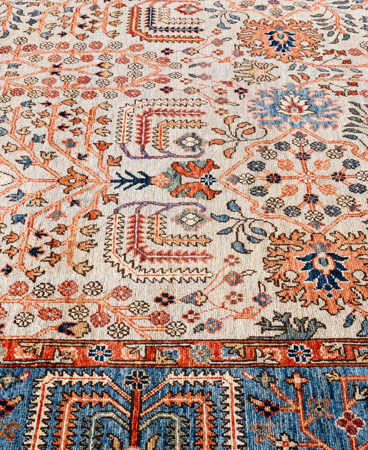 Adorn Hand Woven Rugs Serapi M1945 8'x9'8'' Area Rug In Ivory