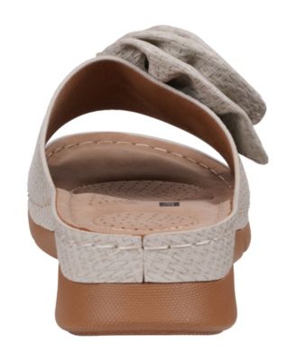 Women's Honey Flower Rosette Flat Sandals