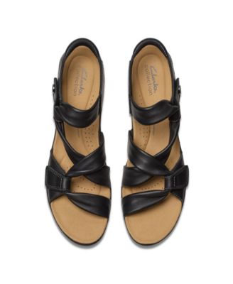 Collection Women's Laurieann Bell Round Toe Flat Sandals