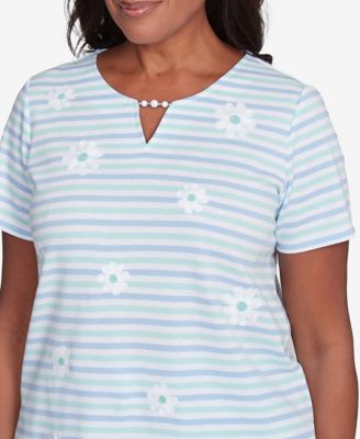 Женская футболка Alfred Dunner с вырезом-каплевидным вырезом и вышитыми ромашками в полоску от St. Thomas