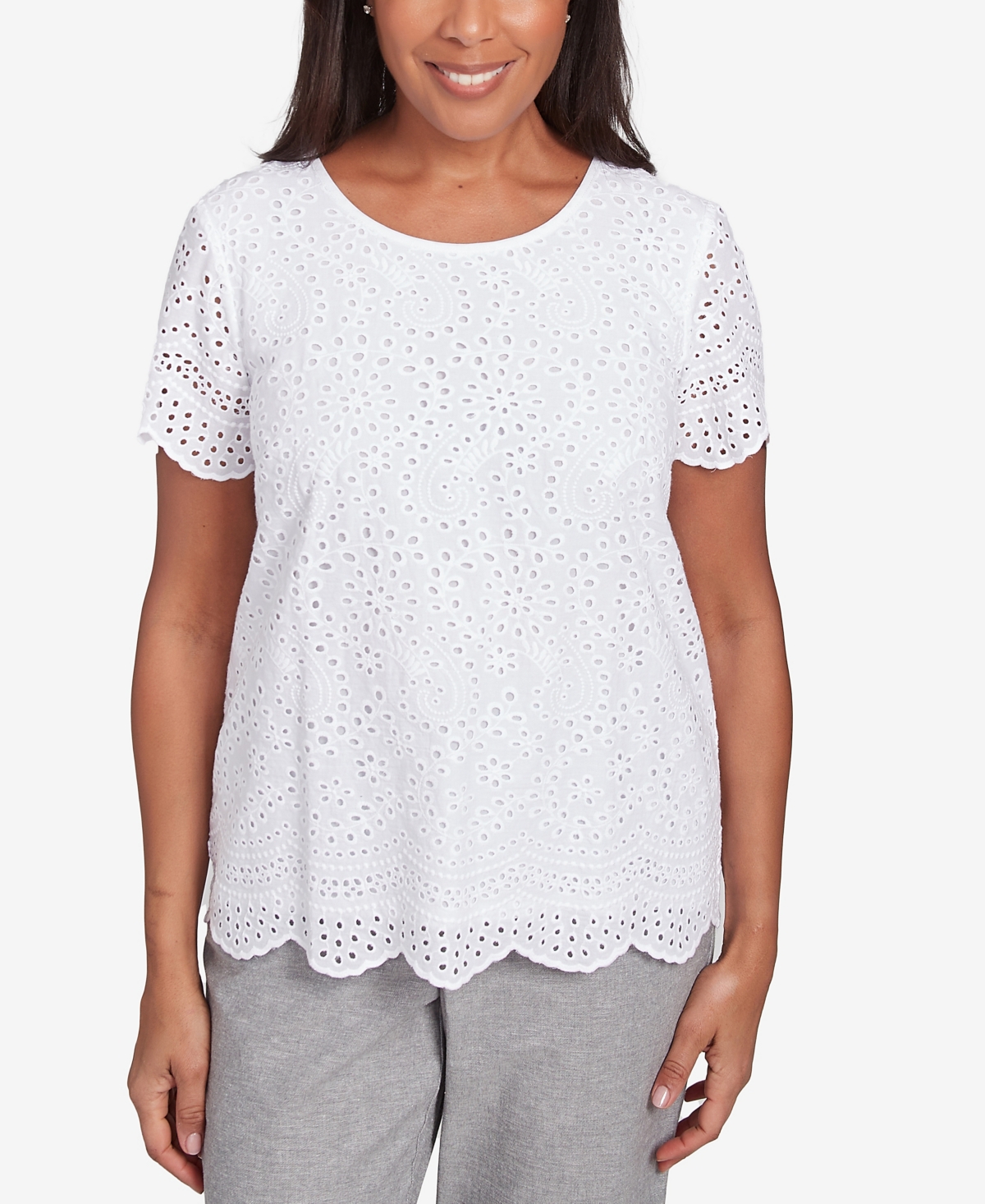 Alfred Women's Dunner Crystal Springs Eyelet Scalloped Hem Crew Neck T-Shirt - White
