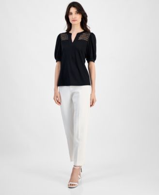 Женская блузка с пышными рукавами и кружевной вставкой от Anne Klein