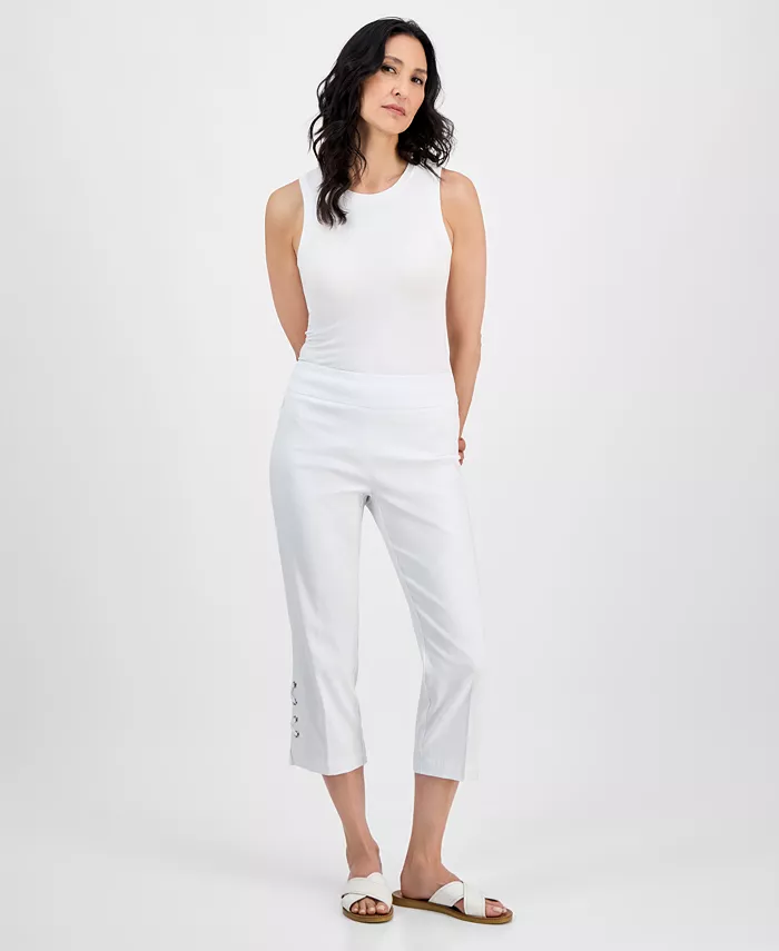 Women's Side Lace-Up Pull-On Capri Pants - thumbnail 2