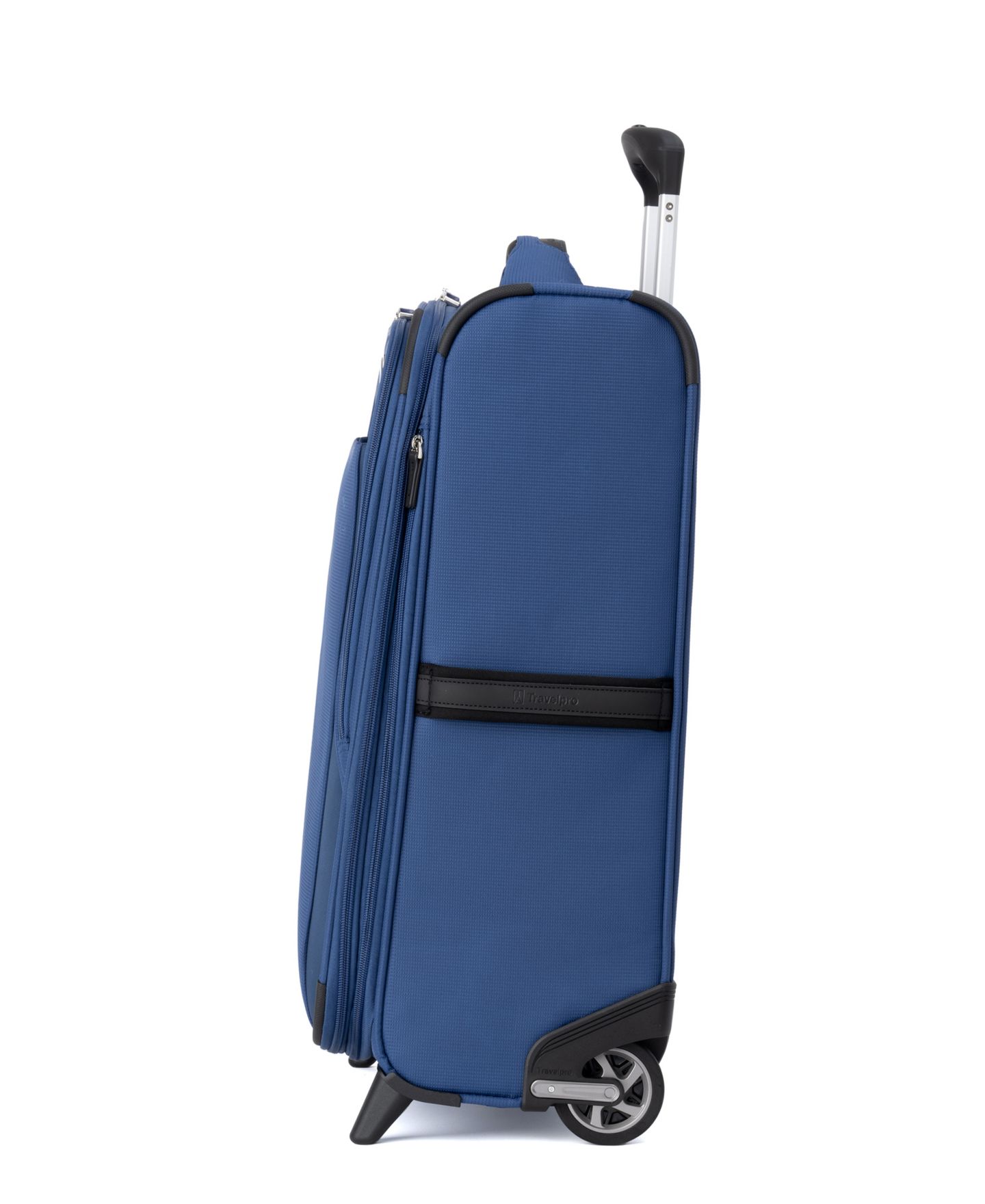Чемодан Travelpro WalkAbout 7 Medium 2-Wheel Carry-on Expandable Rollaboard, цвет: Чёрный — фото 12