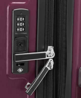 WalkAbout 7 Medium Check-in Spinner