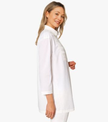 Женская туника Stella Carakasi из хлопкового поплина на пуговицах спереди с уникальным нагрудником ручной работы, идеально подходящим по размеру