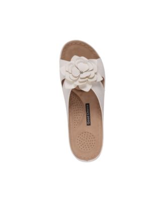 Women's Claire Flower Rosette Comfort Sandals