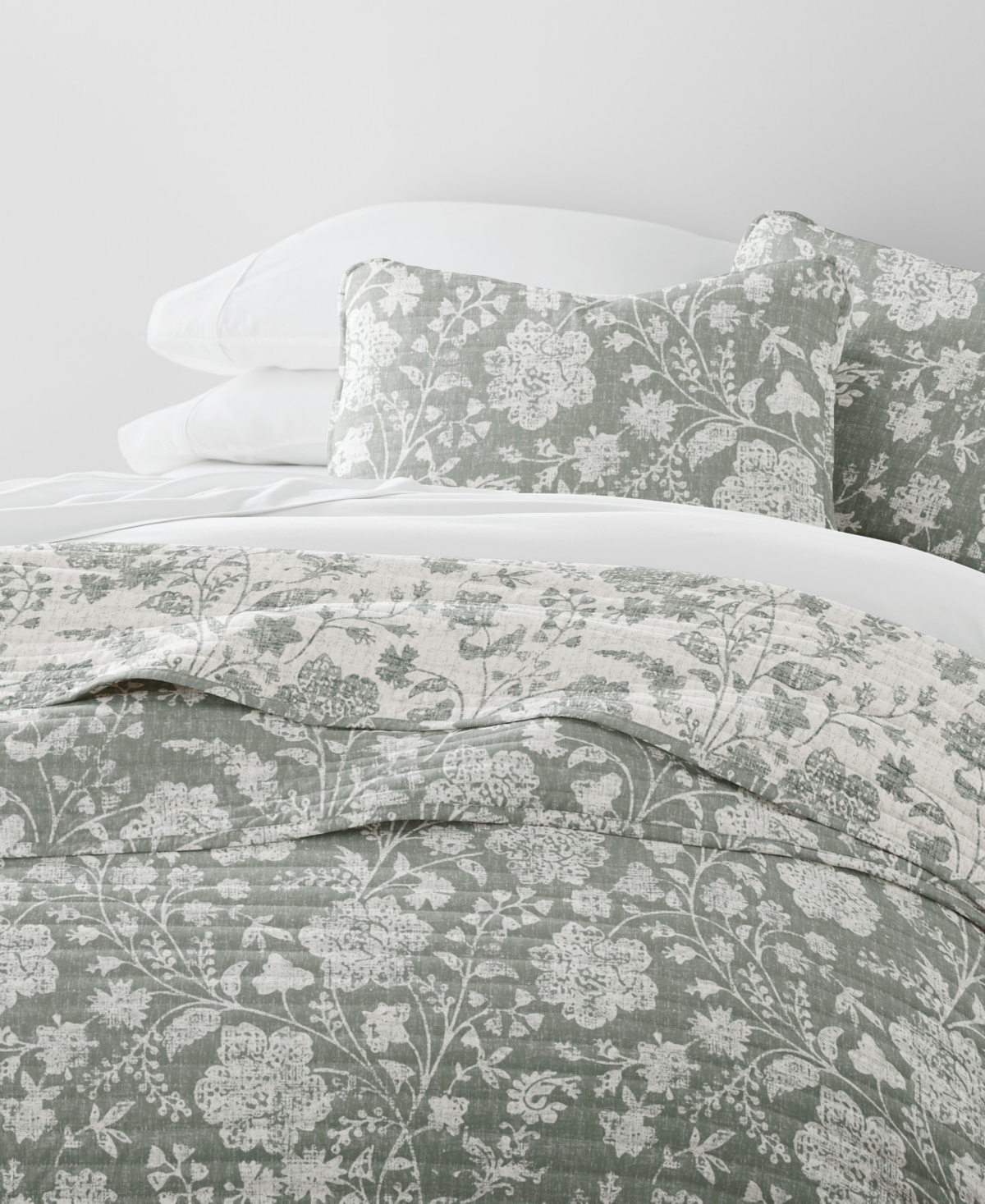 Ienjoy Home Textured Floral Reversible 3-pc. Quilt Set, King/california King