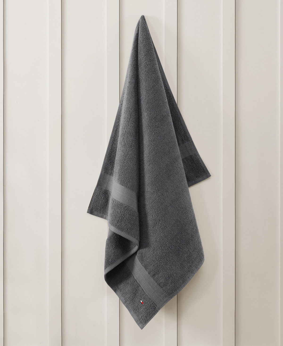 Tommy Hilfiger Home Modern American Solid Cotton Bath Towel, 30" X 54"