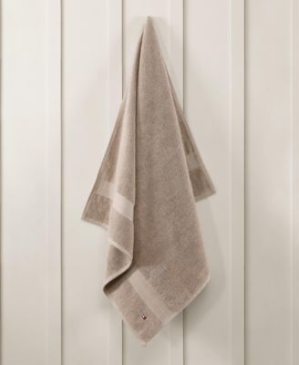 Modern American Solid Cotton Bath Towel, 30" x 54"
