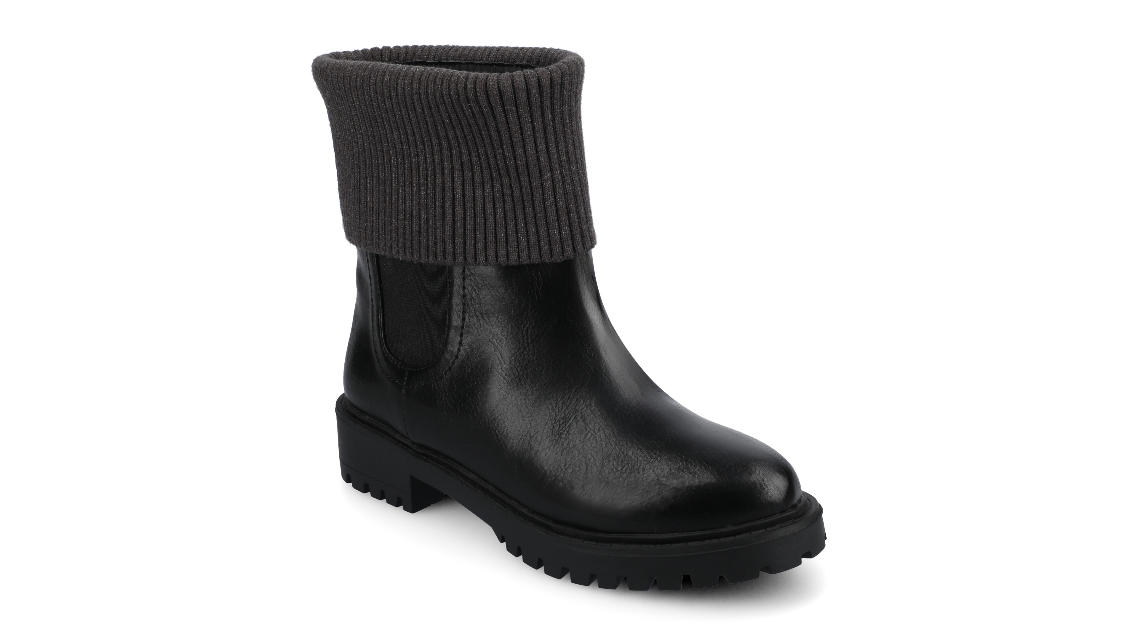 Journee Collection Women's Isabeau Casual Comfort Chelsea Boots