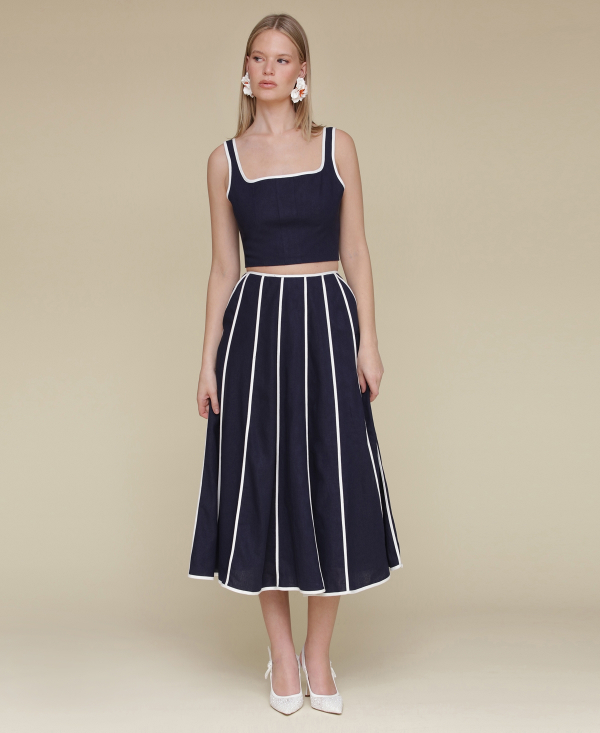 Shop Avec Les Filles Women's Contrast-trim Linen-blend Midi Skirt In Navy,white