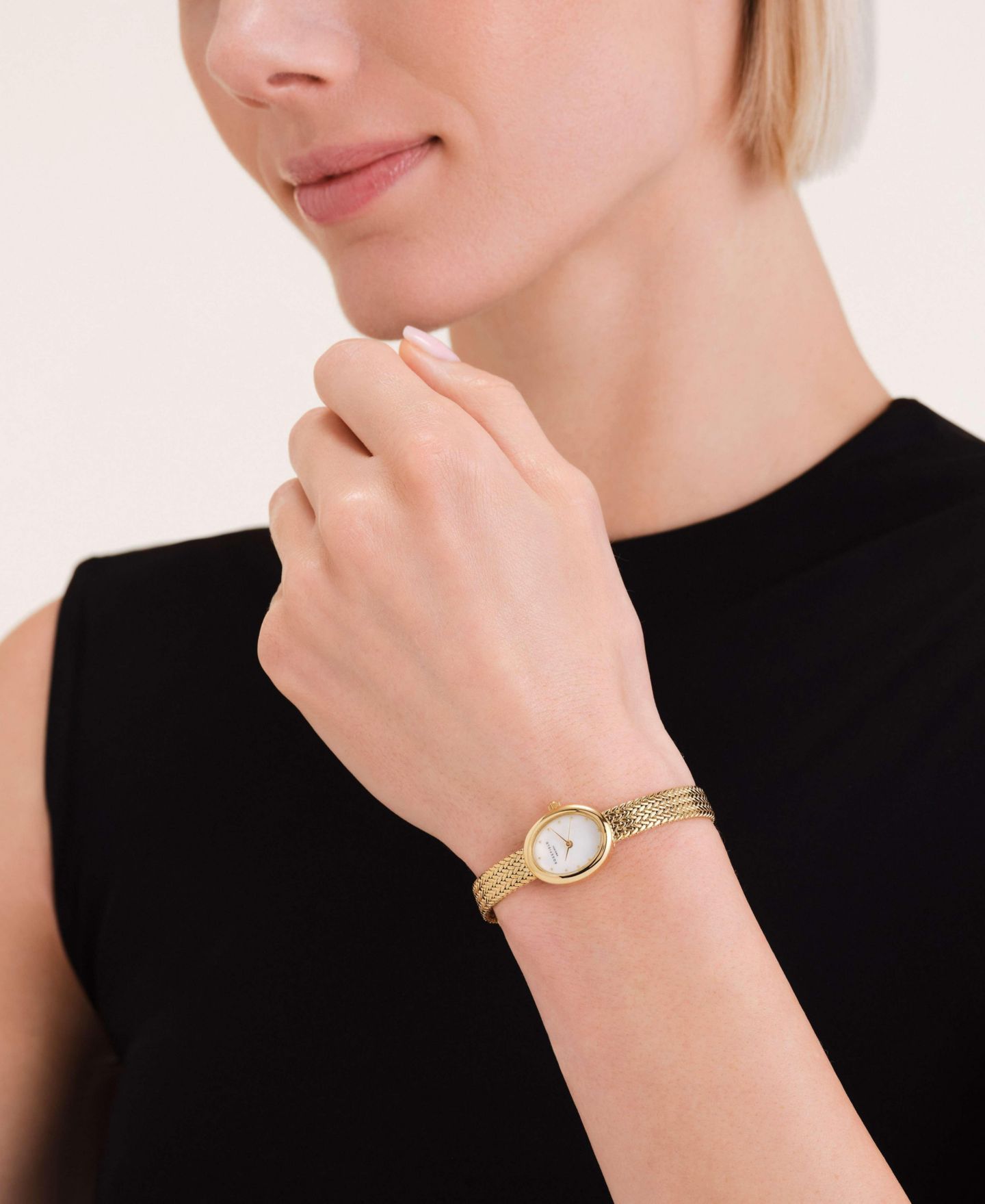 Женские часы Rosefield Mini Oval Gold Tone Stainless Steel Bracelet Watch 22mm — фото 2