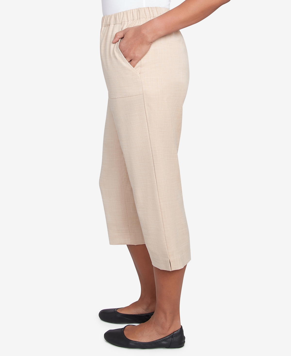 Alfred Dunner Plus Size Catalina Island Patch Pockets Elastic Waistband Capris Pants In Linen