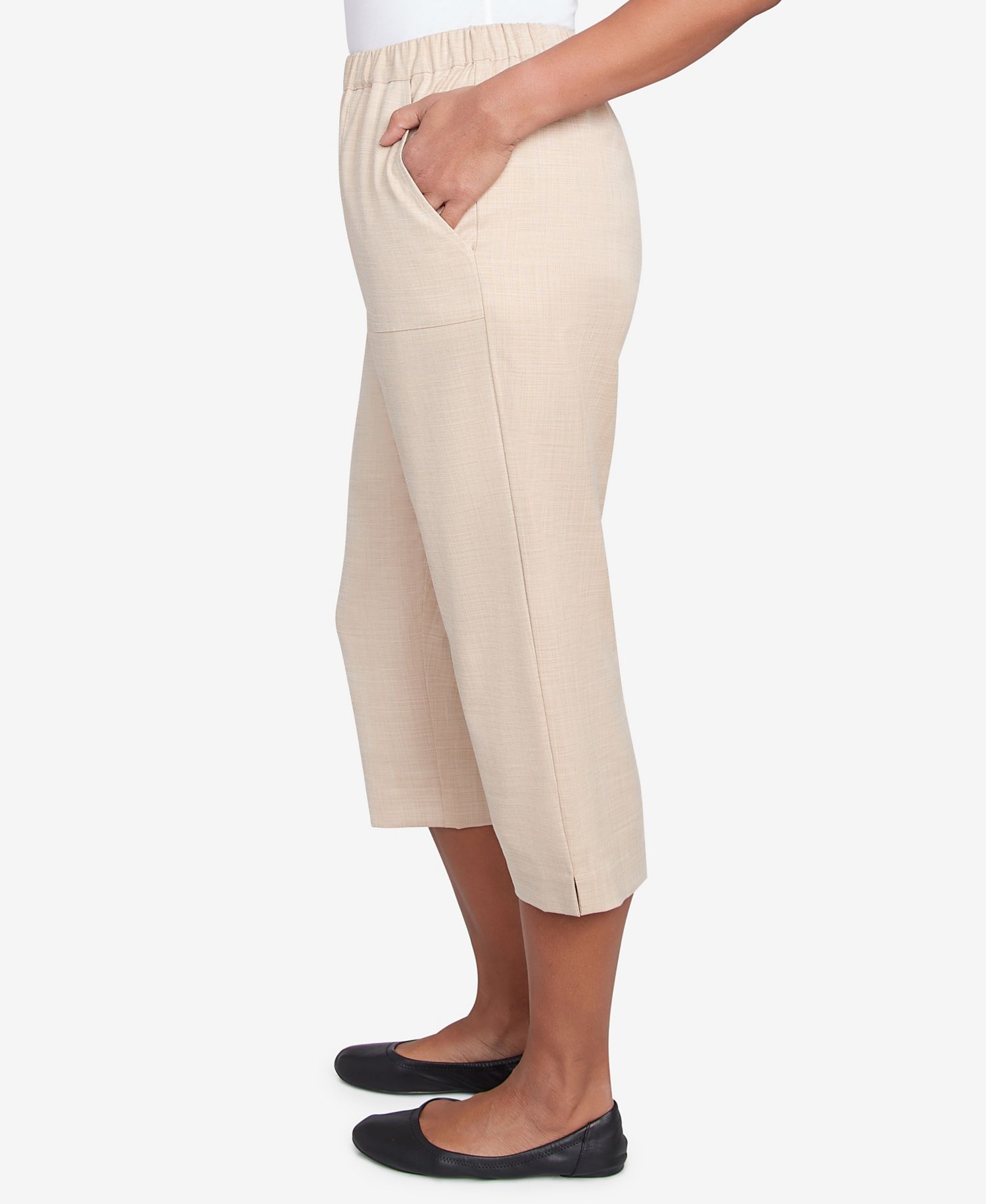 Women's Catalina Island Patch Pocket Elastic Waistband Capri Pants