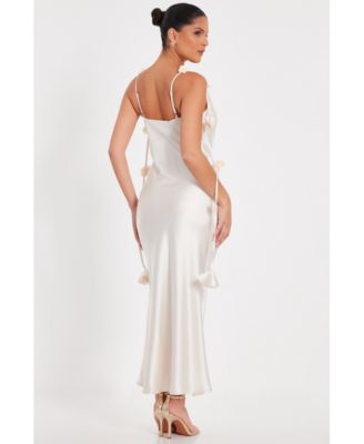 Женское атласное макси-платье QUIZ с глубоким вырезом и цветочной отделкой в виде шлейфа