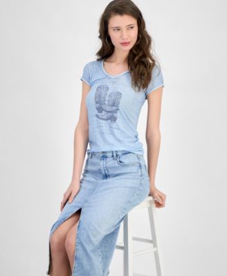 Женская футболка GUESS с короткими рукавами и блестящими сапогами