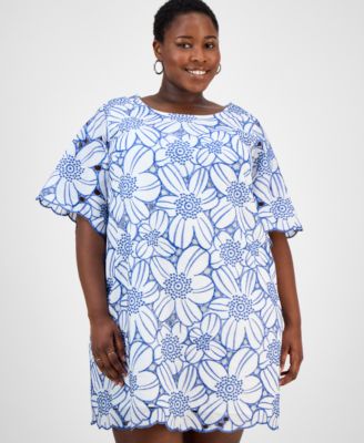 Plus Size Embroidered Floral Shift Dress