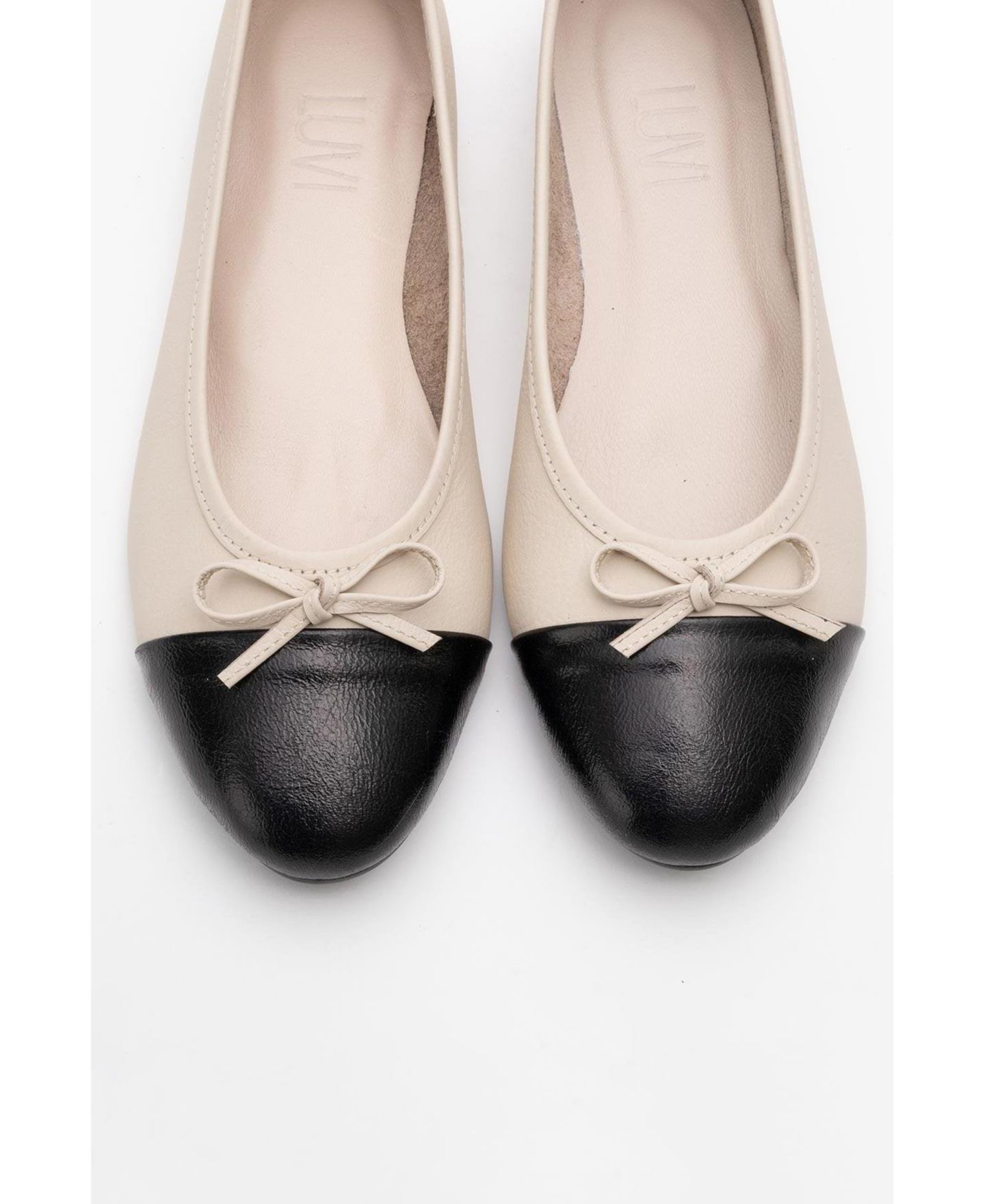 Женские кожаные балетки Forever & Always Shoes Rayne с мыском-тоткэп, цвет: Бежевый чёрный кожаный — фото 4