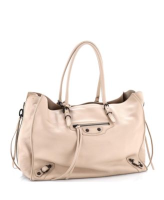 Бывшая в употреблении классическая кожаная сумка Balenciaga Papier B4 на молнии с заклепками