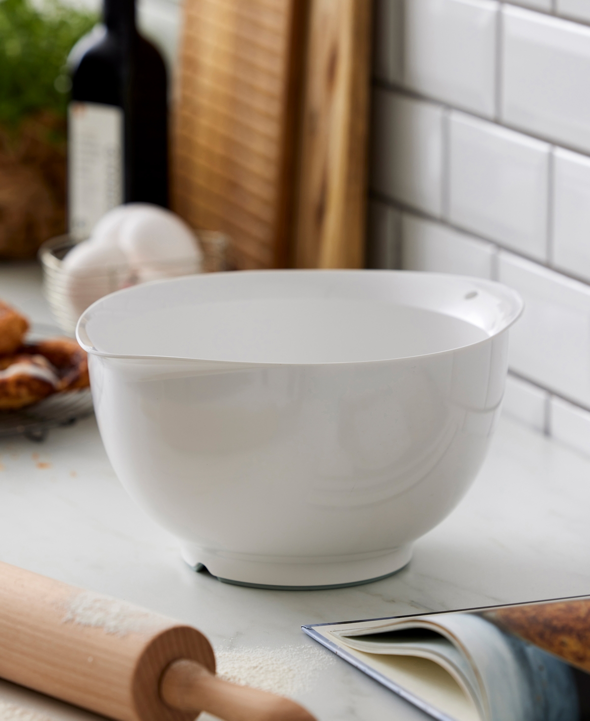 Rosti Victoria 3-quart Mixing Bowl In White