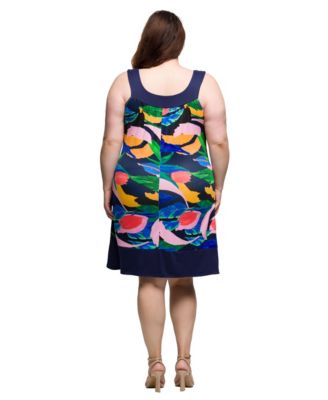 Plus Size Scoop Neck Sleeveless Knee Length Dress