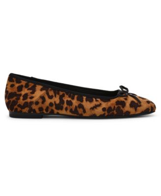 Women's Aspen Snip Toe Ballet Flats