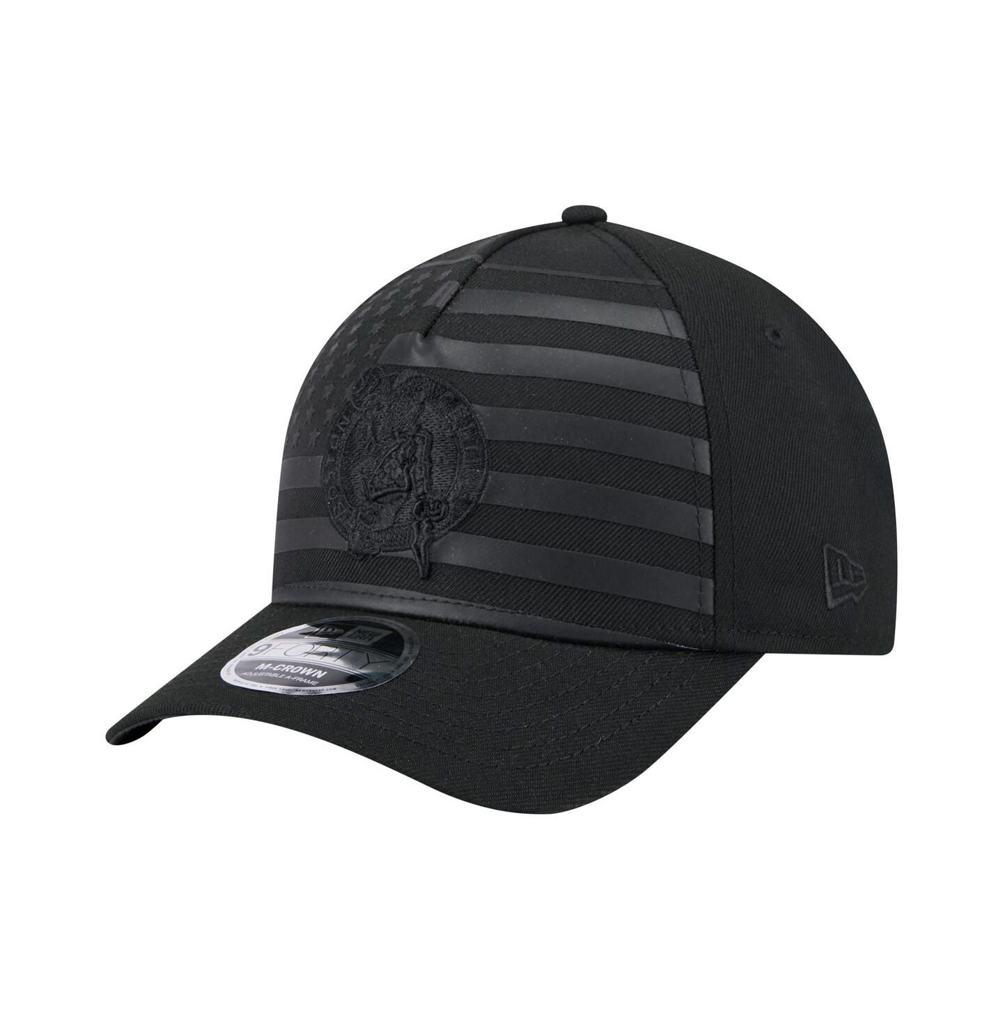 Мужская кепка New Era Black Boston Celtics Game Day Flag A-Frame 9FORTY Adjustable Hat — фото 1