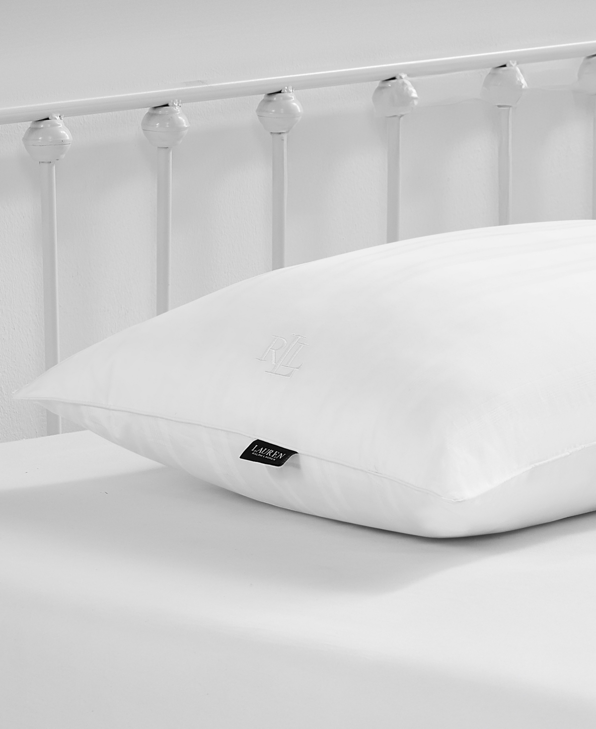 Ralph Lauren Down-like Dream Medium Density Down Alternative Pillow, Standard/queen In White
