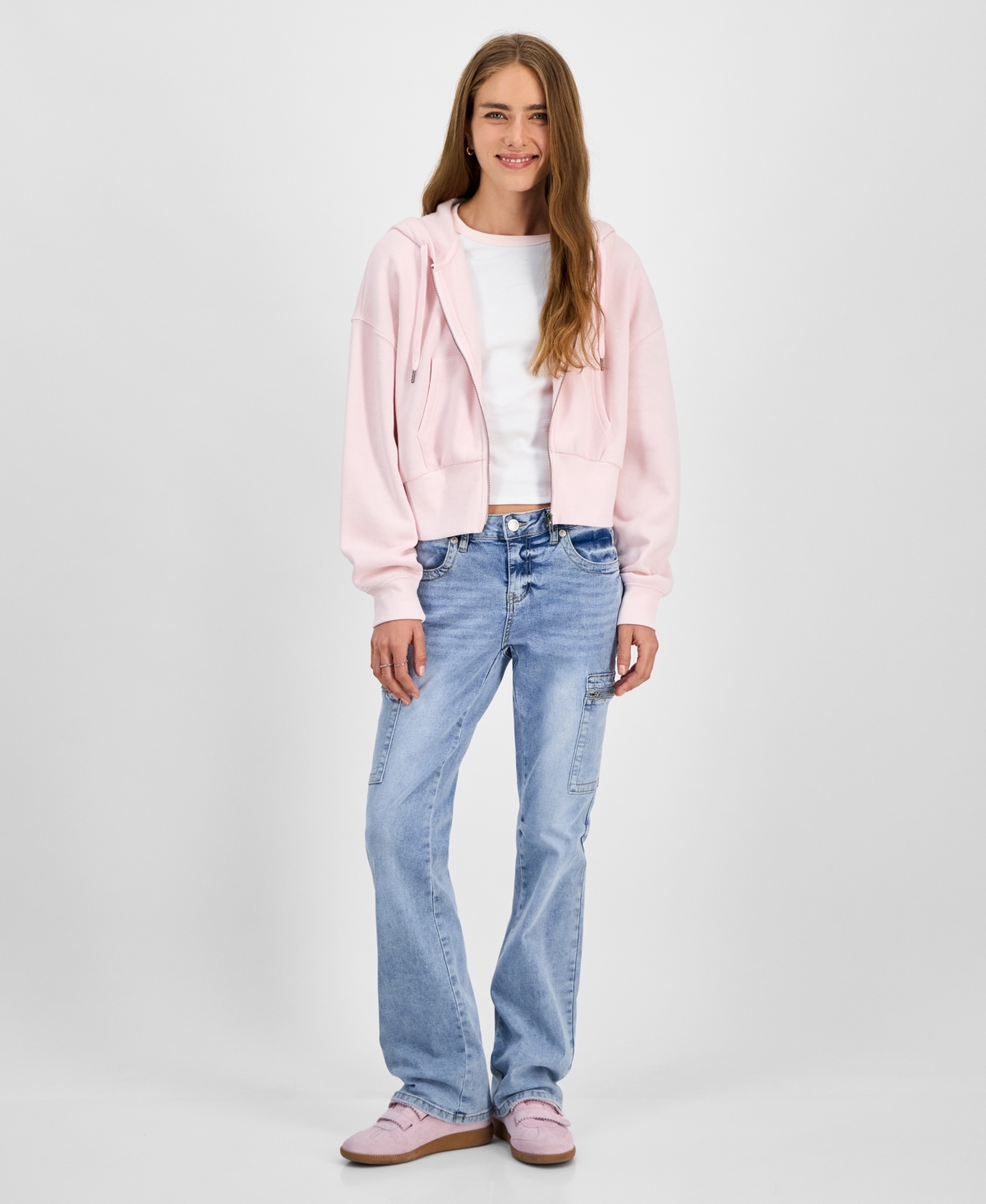 Juniors' Low Rise Cargo Bootcut Jeans - Medium Wash