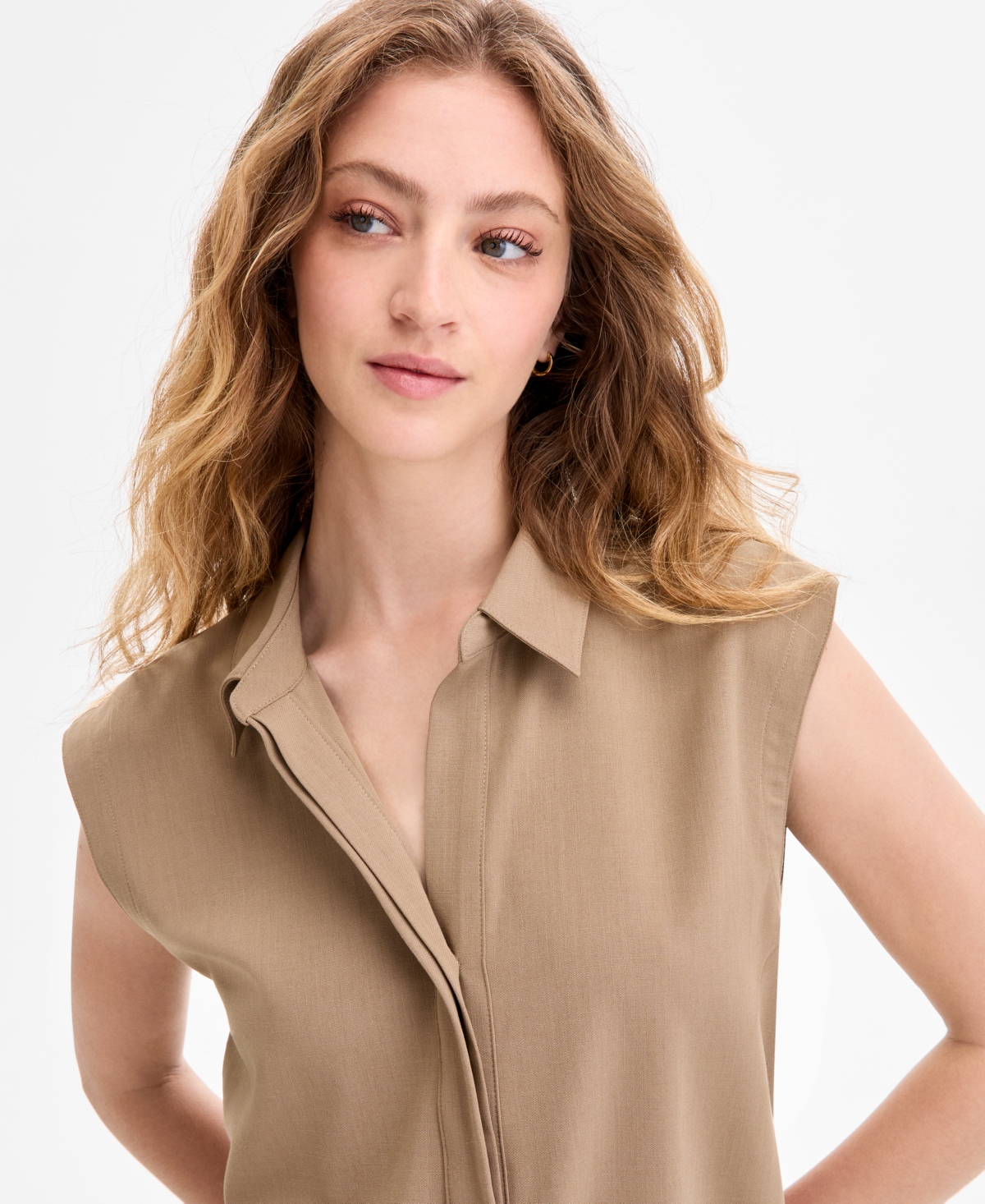 Liverpool Los Angeles Womens Sleeveless Collared Elastic Back Top Pull On Wide Leg Crop Pants In Brown