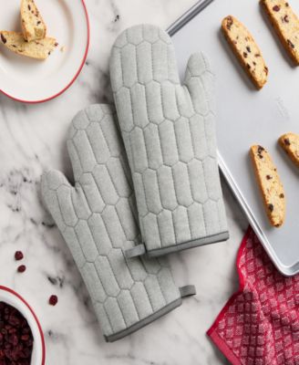 Honeycomb Quilted Chambray Oven Mitt Set, 7" x 13"