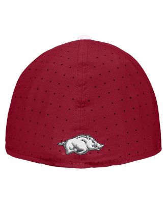 Мужская бейсбольная кепка Nike Cardinal Arkansas Razorbacks On-Field True Performance в обтяжку
