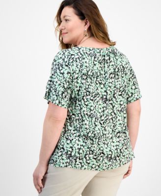 Plus Size Printed Shirred Tee