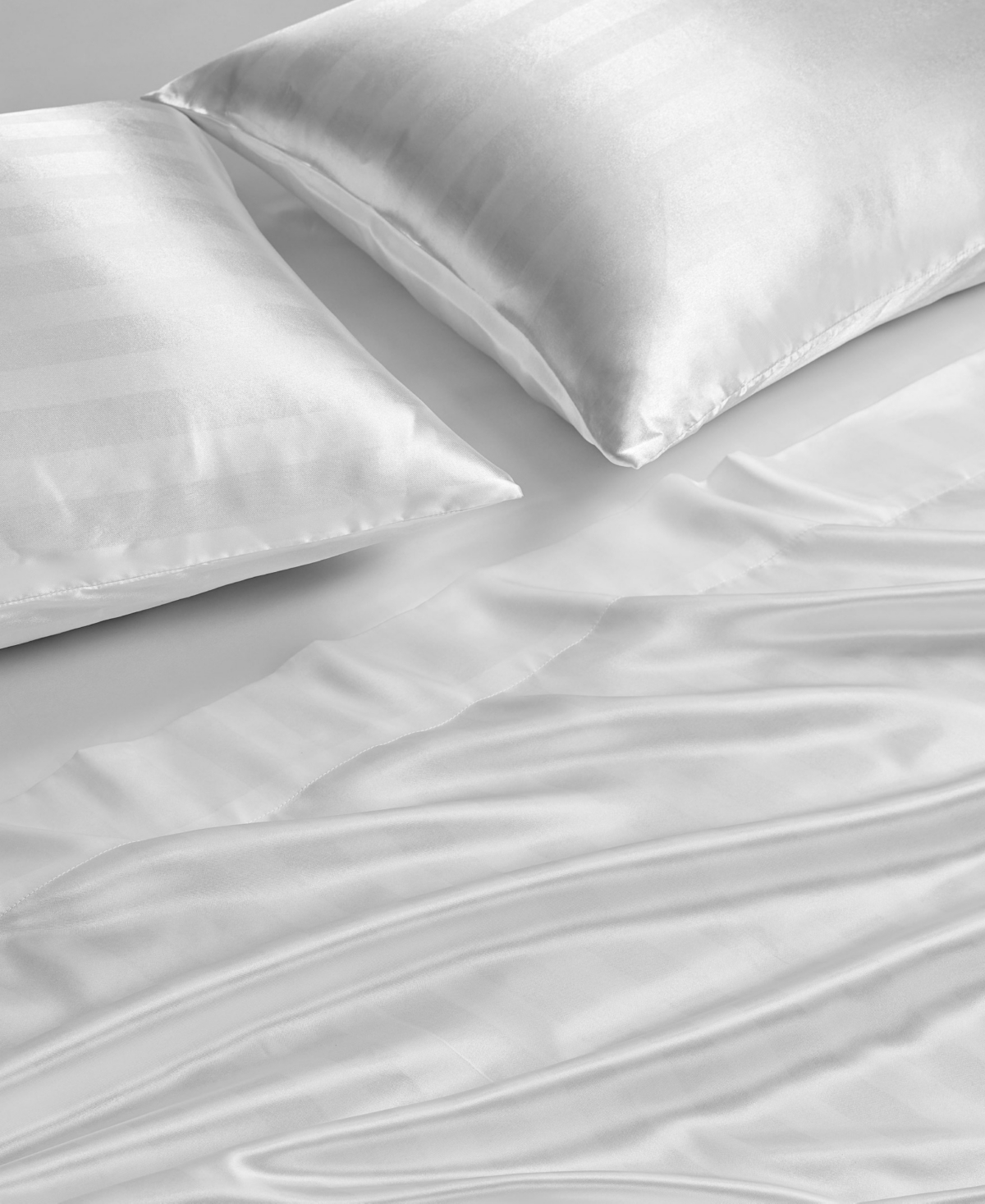 Juicy Couture Satin Damask 4-pc. Sheet Set, Queen In Brilliant White