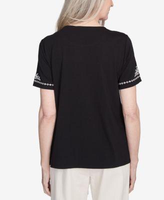 Дуннер Миниатюрный Природный Инстинкт Ударением Футболка С Ожерельем