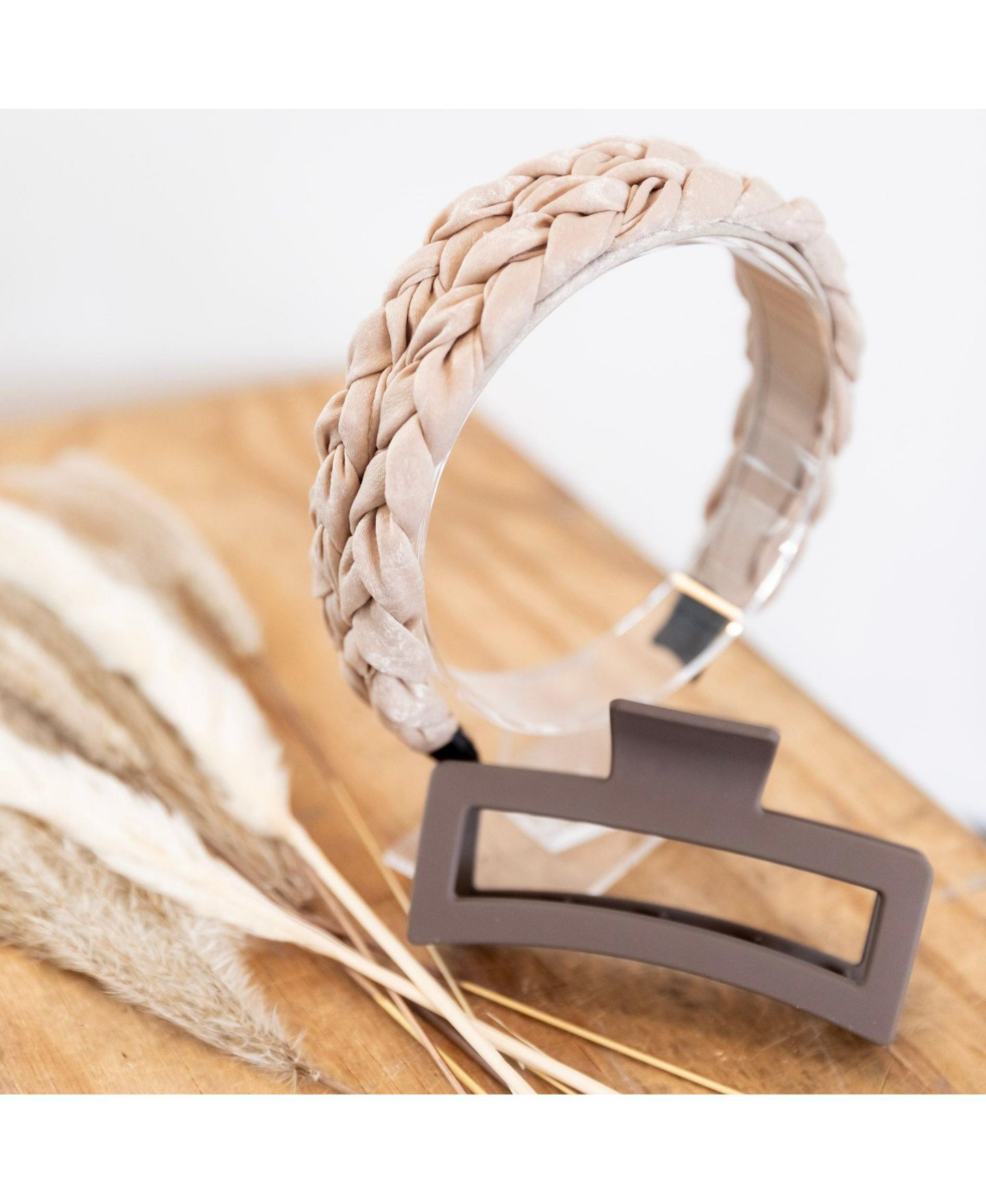 Женские аксессуары для волос Headbands of Hope Blushing Braid Headband - Taupe, цвет: Серо-коричневый — фото 6