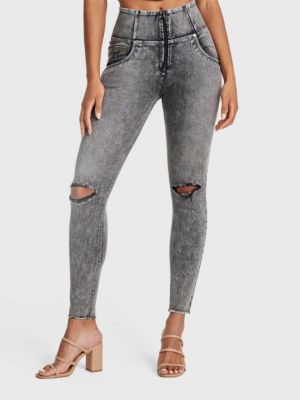 Women's Snug Sculpting Ripped Skinny Jeans