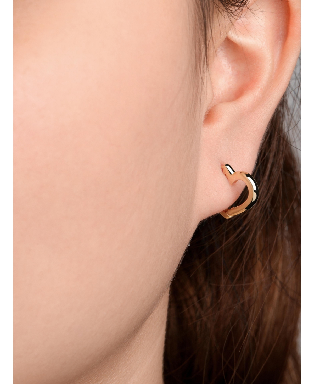 Devata Heart Hoop Earrings in 14K Gold, approx. 2.0 grams.