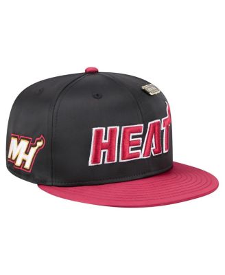 New Era - Men's Black/Red Miami Heat Throwback Satin Vintage Pin Two-Tone 59FIFTY Fitted Hat